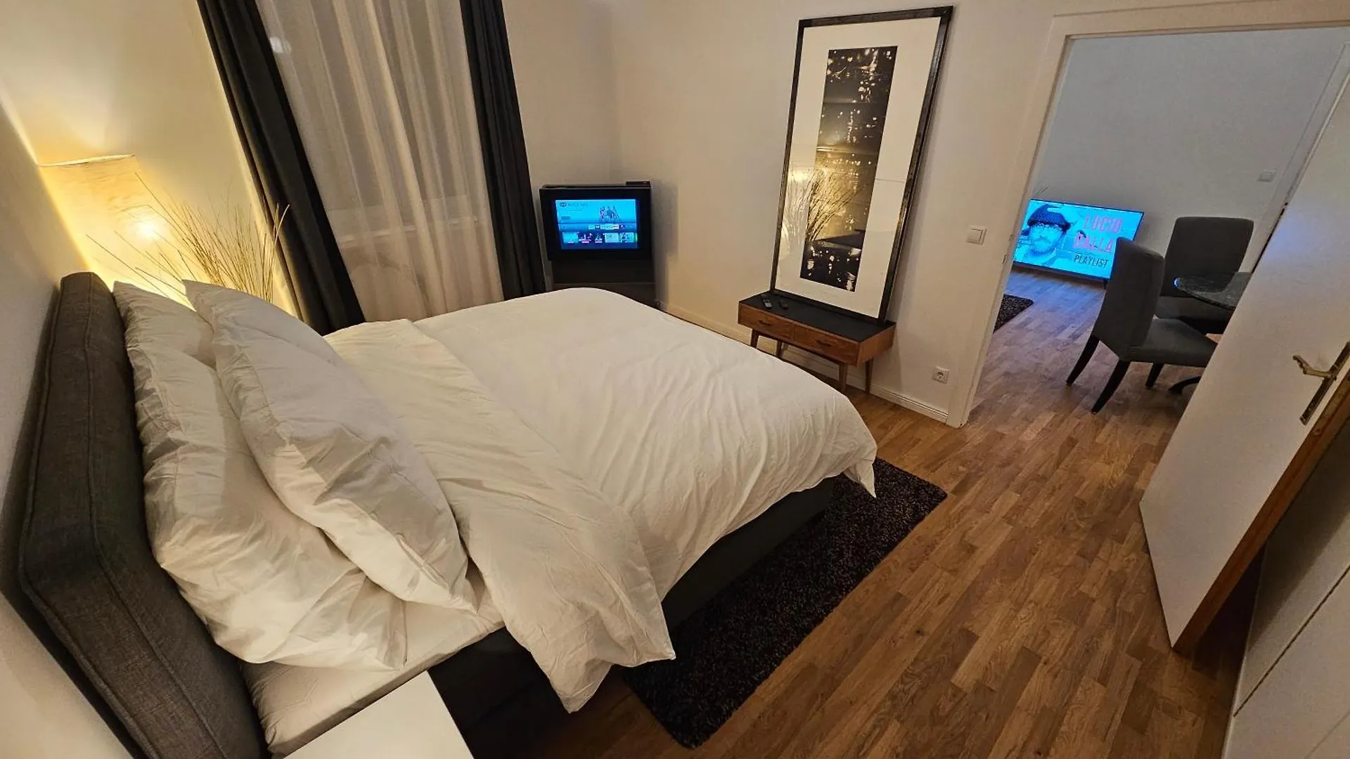 Yuki'S Place - Central Design Apartment - Vienna Trade Fair - Wu Campus - Downtown - Subway 0*,